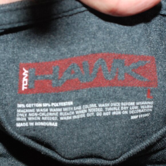 Tony Hawk Illuminati Mens Dark Gray shirt Large Excellent Condition!! graphic - Picture 3 of 4